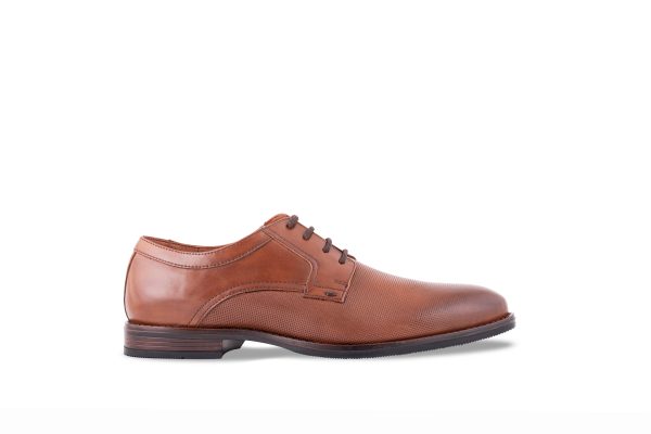 Zapato formal maple grabado